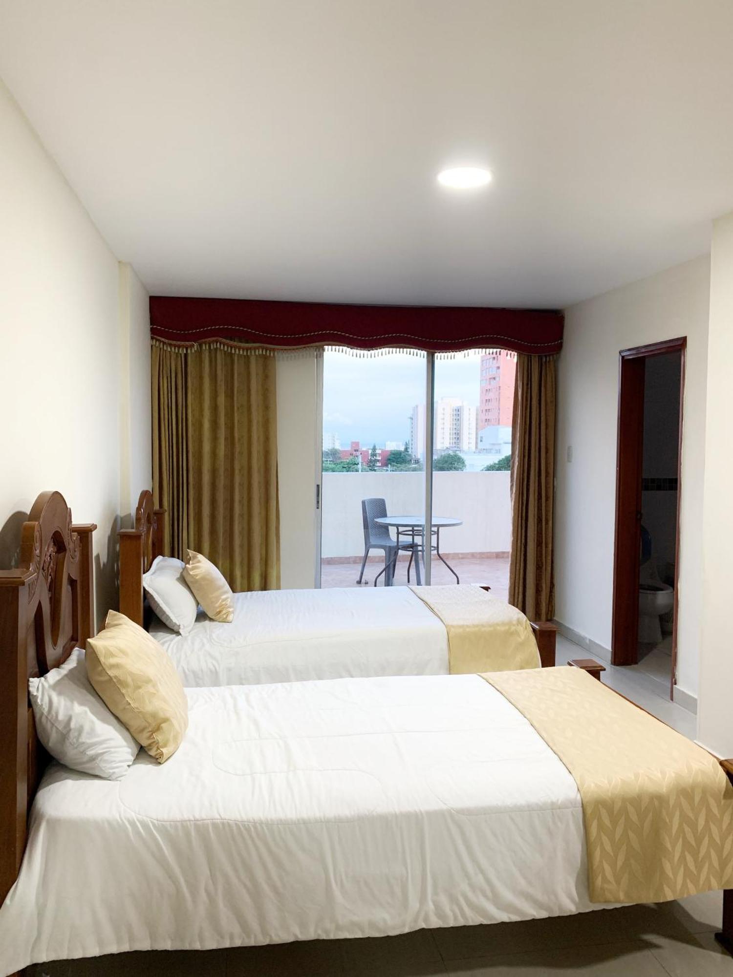 Hotel Continental Plaza Barranquilla Barranquilla  Exterior photo